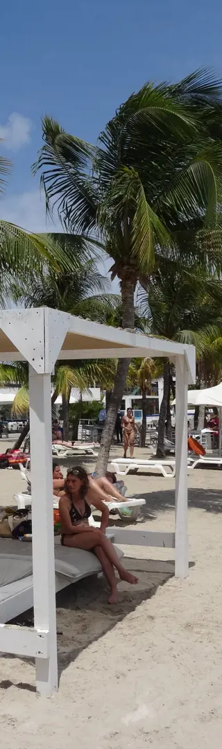 Mambo/Seaquarium Beach